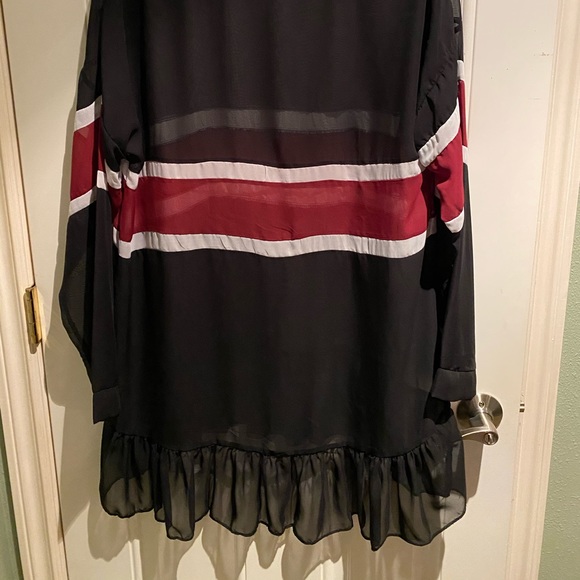 Sheer long sleeve dress - Picture 2 of 2